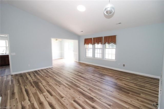 3803 Abbeywood Drive, Jamestown, NC 27282