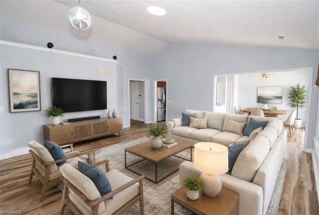 3803 Abbeywood Drive, Jamestown, NC 27282