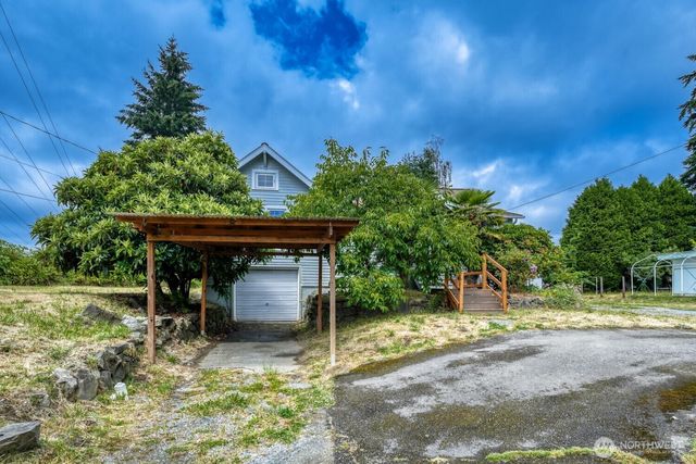 98178 5330 S Creston Street, Seattle, WA 98178