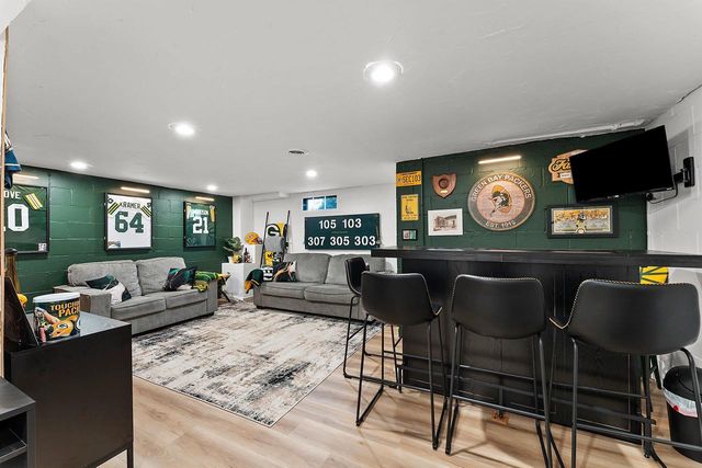 1391 9TH STREET, Green Bay, WI 54304