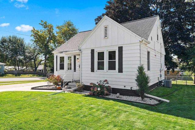 1391 9TH STREET, Green Bay, WI 54304