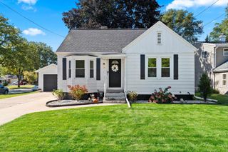 1391 9TH STREET, Green Bay, WI 54304