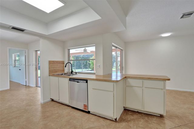12212 NW 31st Dr, Coral Springs, FL 33065