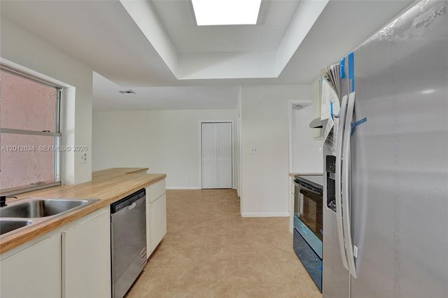 12212 NW 31st Dr, Coral Springs, FL 33065