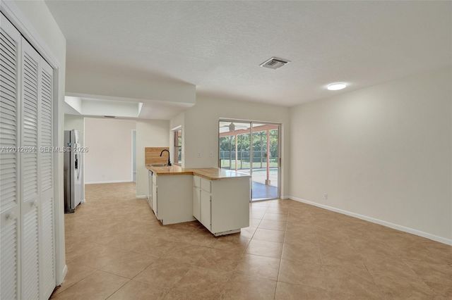 12212 NW 31st Dr, Coral Springs, FL 33065