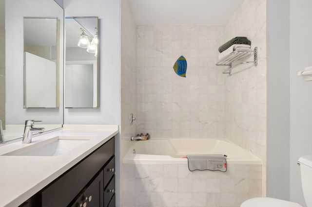 2501 N WAYNE Avenue 14, Chicago, IL 60614