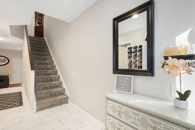 2501 N WAYNE Avenue 14, Chicago, IL 60614