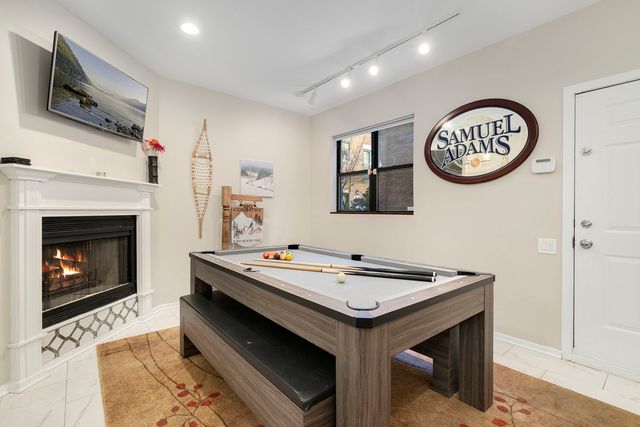 2501 N WAYNE Avenue 14, Chicago, IL 60614