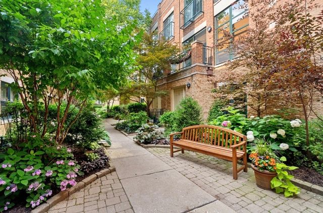 2501 N WAYNE Avenue 14, Chicago, IL 60614