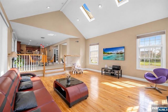 683 Victoria Avenue, Paramus, NJ 07652