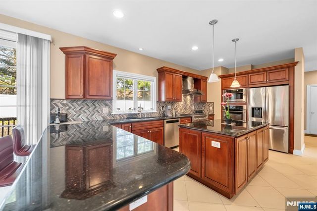 683 Victoria Avenue, Paramus, NJ 07652