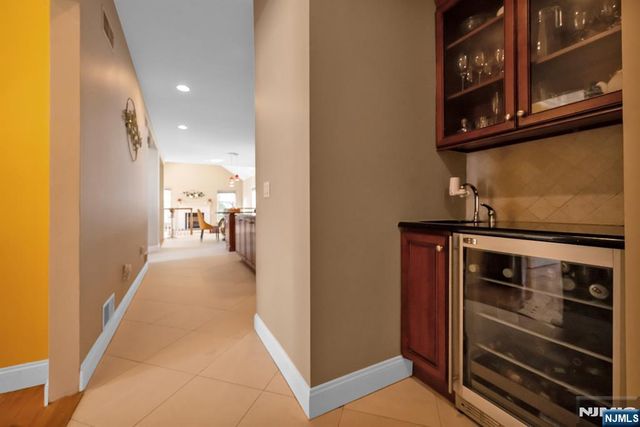 683 Victoria Avenue, Paramus, NJ 07652