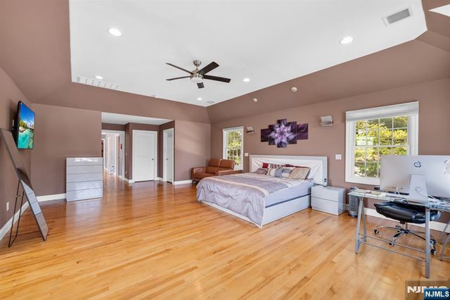 683 Victoria Avenue, Paramus, NJ 07652