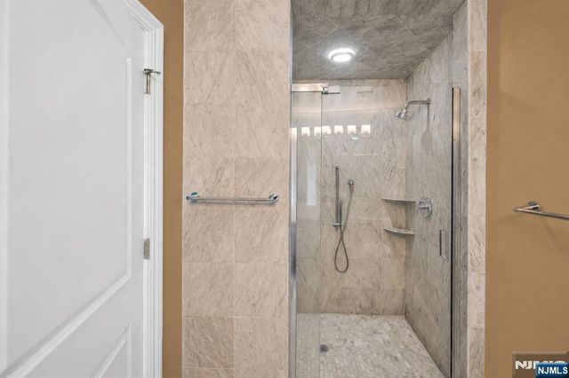 683 Victoria Avenue, Paramus, NJ 07652