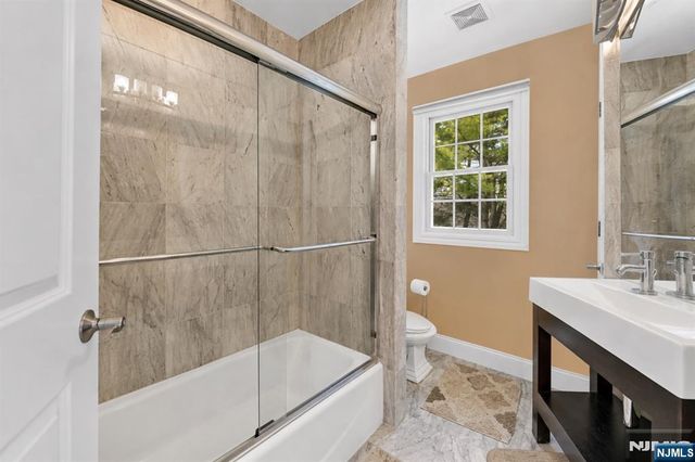 683 Victoria Avenue, Paramus, NJ 07652