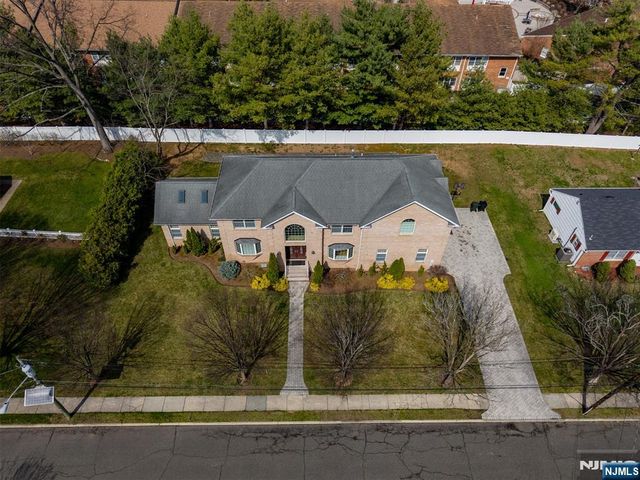683 Victoria Avenue, Paramus, NJ 07652