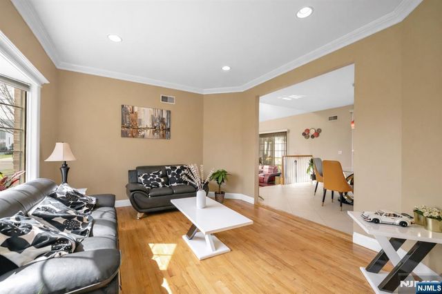 683 Victoria Avenue, Paramus, NJ 07652