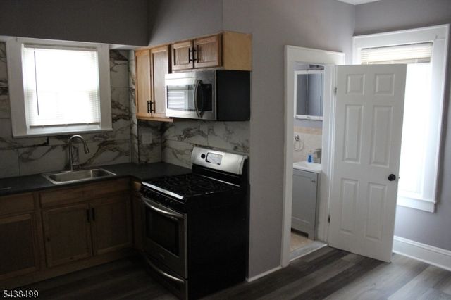 317 Mitchell Ave, Linden City, NJ 07036