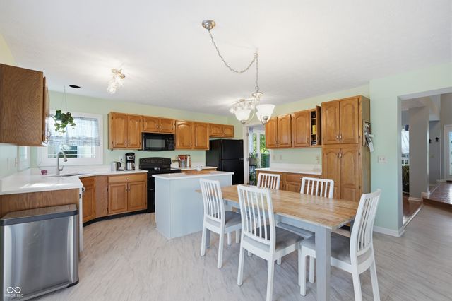 10538 Lighthouse Way, Indianapolis, IN 46256