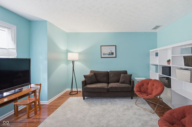 10538 Lighthouse Way, Indianapolis, IN 46256