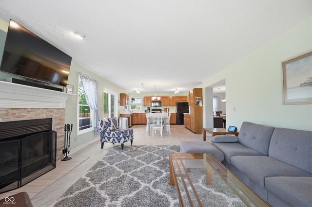 10538 Lighthouse Way, Indianapolis, IN 46256