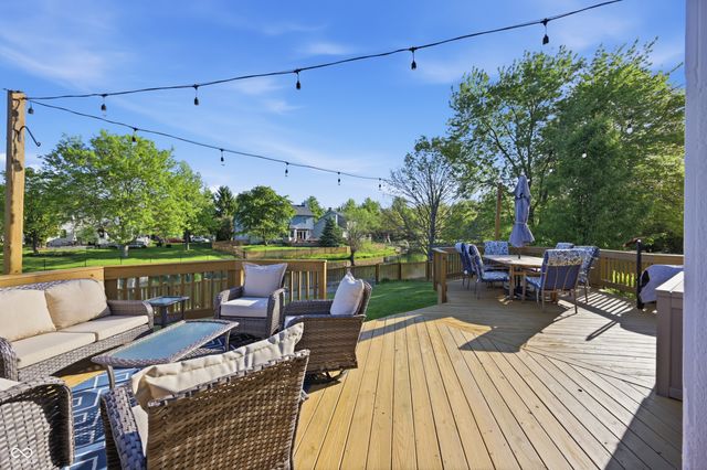 10538 Lighthouse Way, Indianapolis, IN 46256