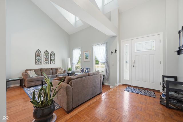 10538 Lighthouse Way, Indianapolis, IN 46256