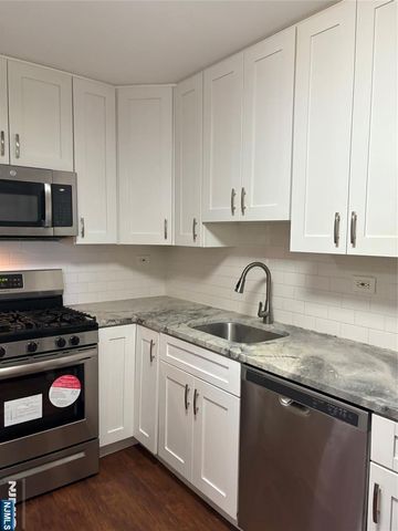 39 39th Street 503, Paterson, NJ 07514