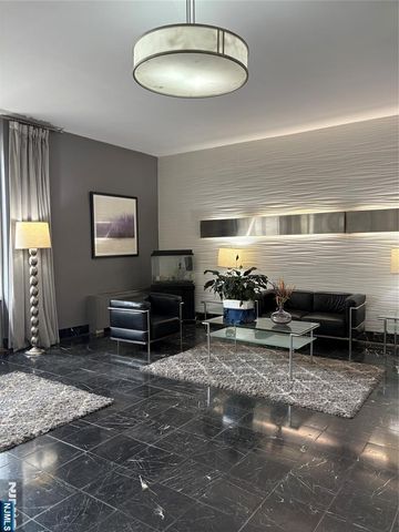 39 39th Street 503, Paterson, NJ 07514