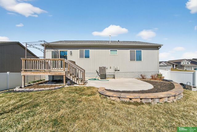 16601 Hanover Street, Bennington, NE 68007