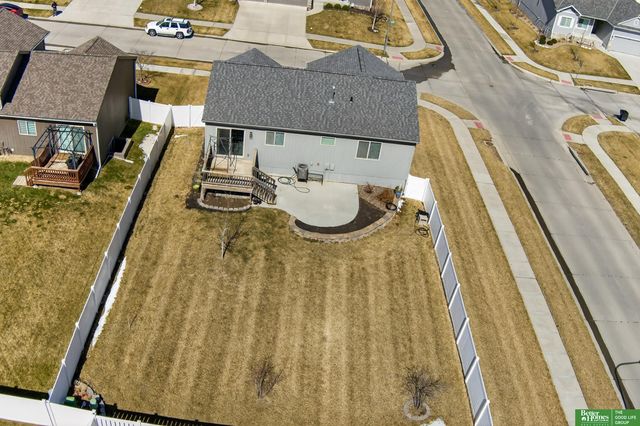 16601 Hanover Street, Bennington, NE 68007