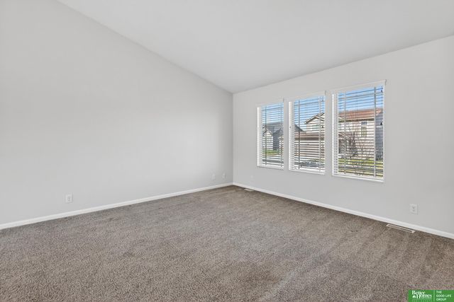 16601 Hanover Street, Bennington, NE 68007