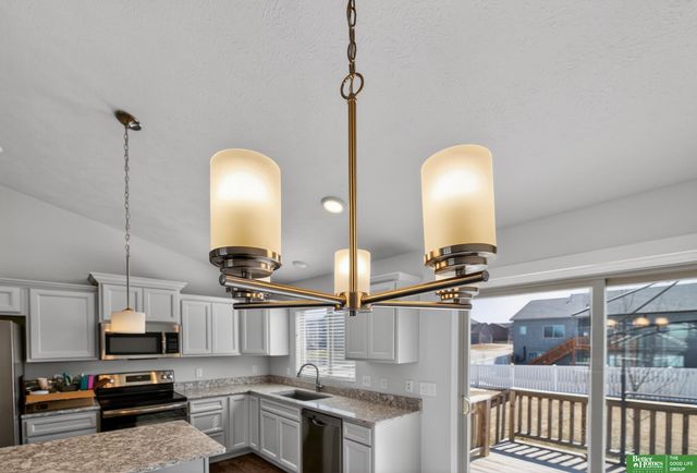 16601 Hanover Street, Bennington, NE 68007