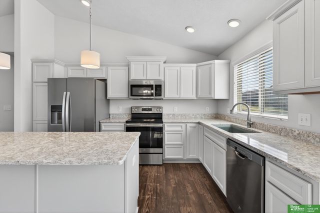 16601 Hanover Street, Bennington, NE 68007