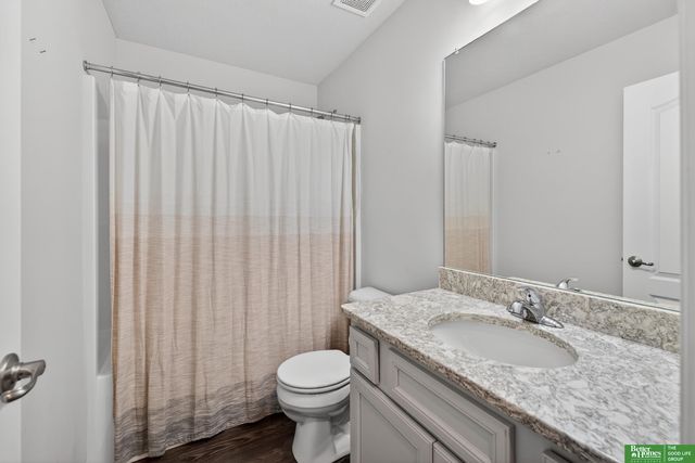 16601 Hanover Street, Bennington, NE 68007