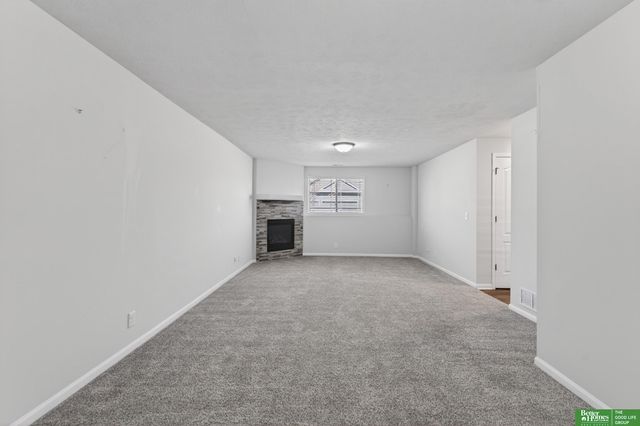 16601 Hanover Street, Bennington, NE 68007