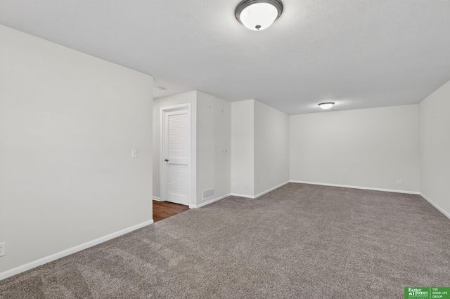 16601 Hanover Street, Bennington, NE 68007