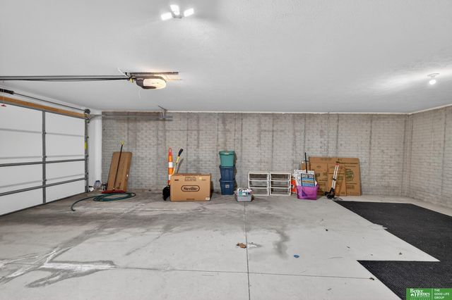 16601 Hanover Street, Bennington, NE 68007