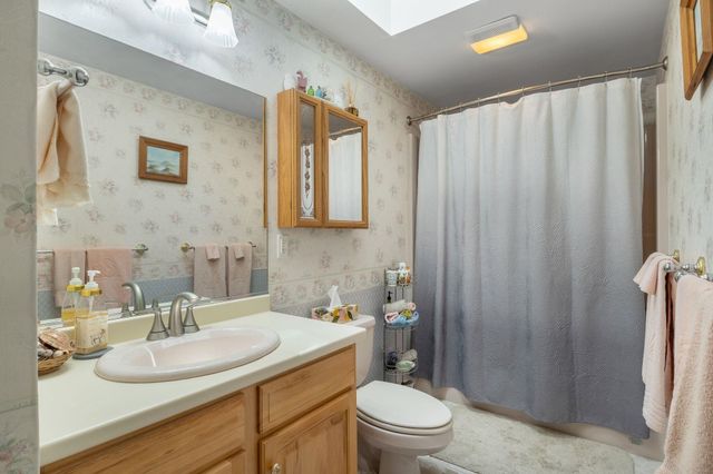 6 Sunset Lane, Moultonborough, NH 03254