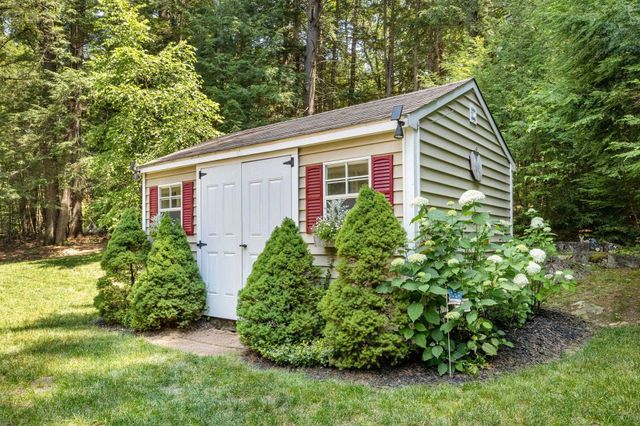 6 Sunset Lane, Moultonborough, NH 03254