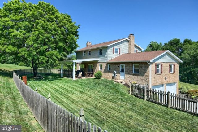 715 MEADOWVIEW DR, Red Lion, PA 17356