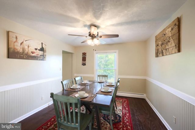 715 MEADOWVIEW DR, Red Lion, PA 17356