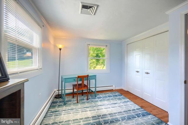 715 MEADOWVIEW DR, Red Lion, PA 17356