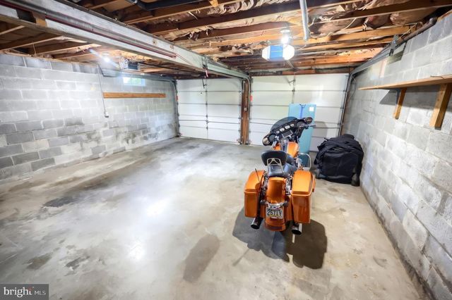 715 MEADOWVIEW DR, Red Lion, PA 17356