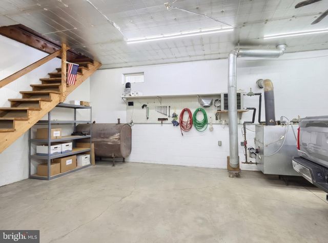 715 MEADOWVIEW DR, Red Lion, PA 17356