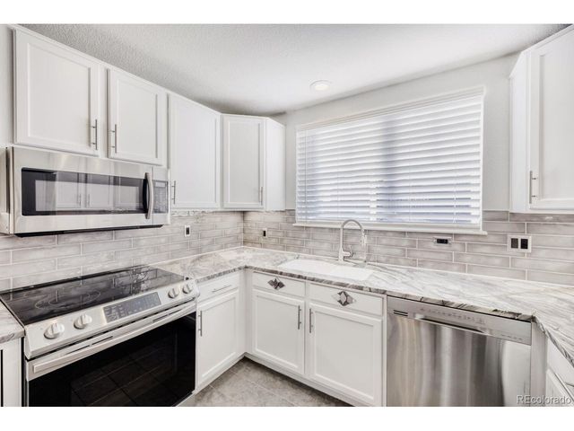 2154 S Fulton Cir 202, Aurora, CO 80247