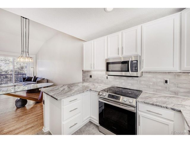 2154 S Fulton Cir 202, Aurora, CO 80247