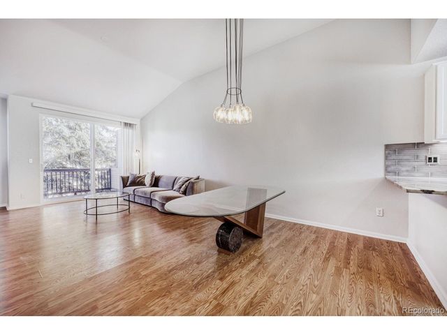 2154 S Fulton Cir 202, Aurora, CO 80247