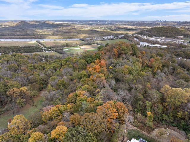 6916 River Road Pike, Nashville, TN 37209