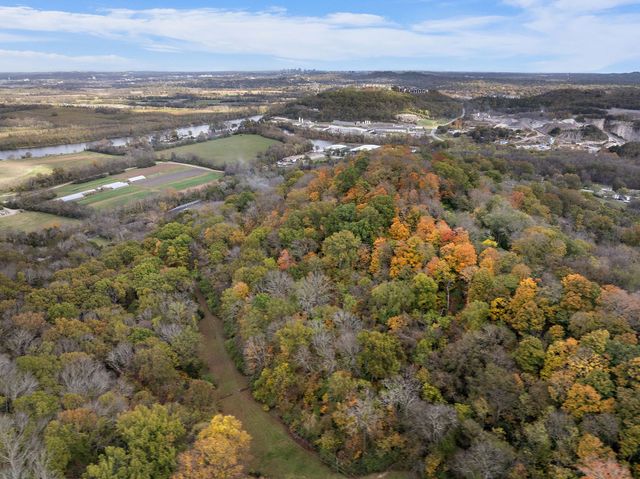 6916 River Road Pike, Nashville, TN 37209
